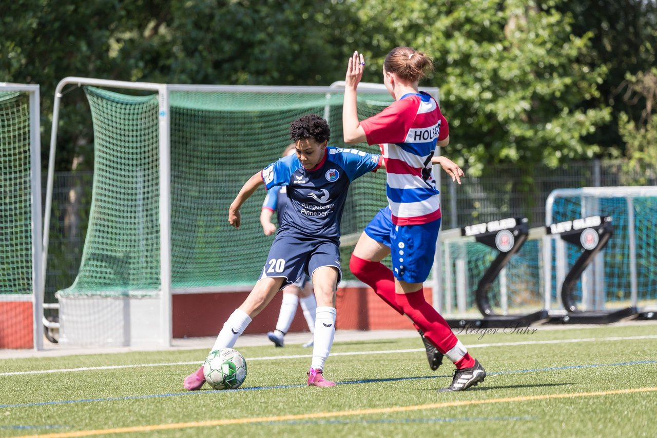 Bild 132 - wBJ Holsatia Elmshorn - VfL Pinneberg : Ergebnis: 1:4